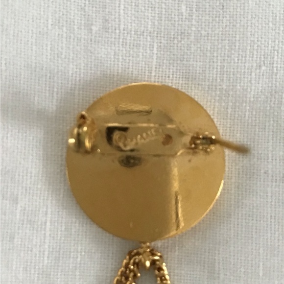 CHANEL Pin - Picture 2 of 4